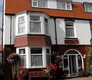 Guest house Toulson Court ****